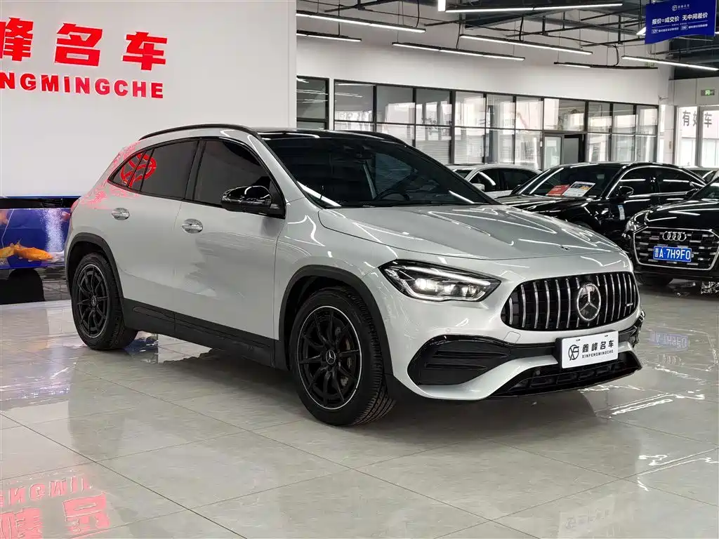 Mercedes-Benz GLA AMG 2022 AMG GLA 35 4MATIC фото 2