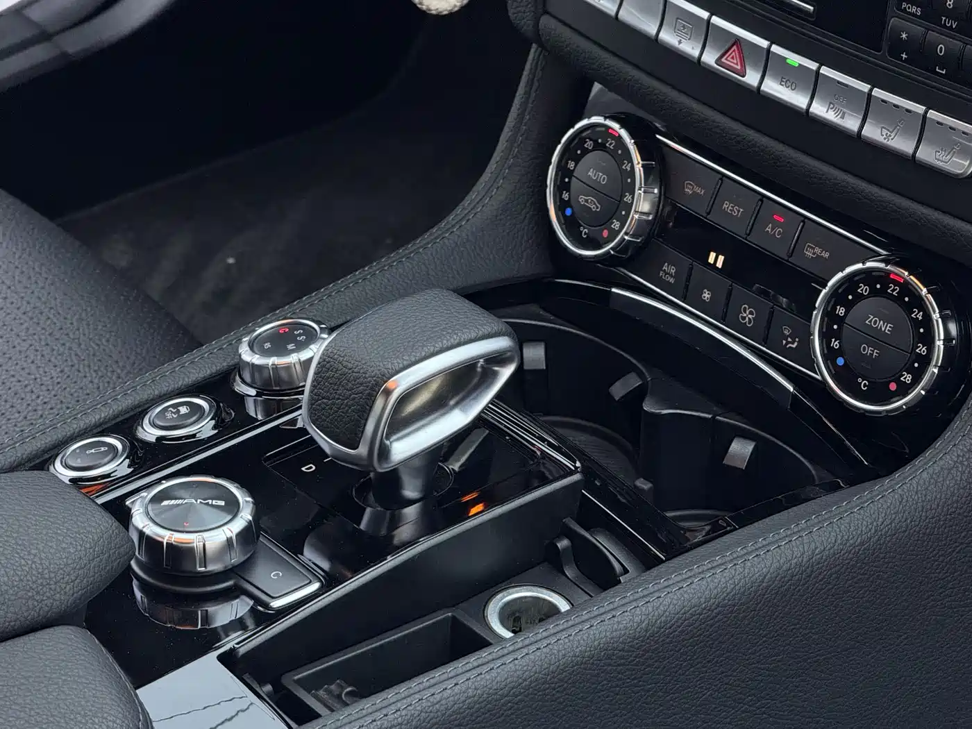 Mercedes-Benz CLS AMG 2012 AMG CLS 63 фото 22