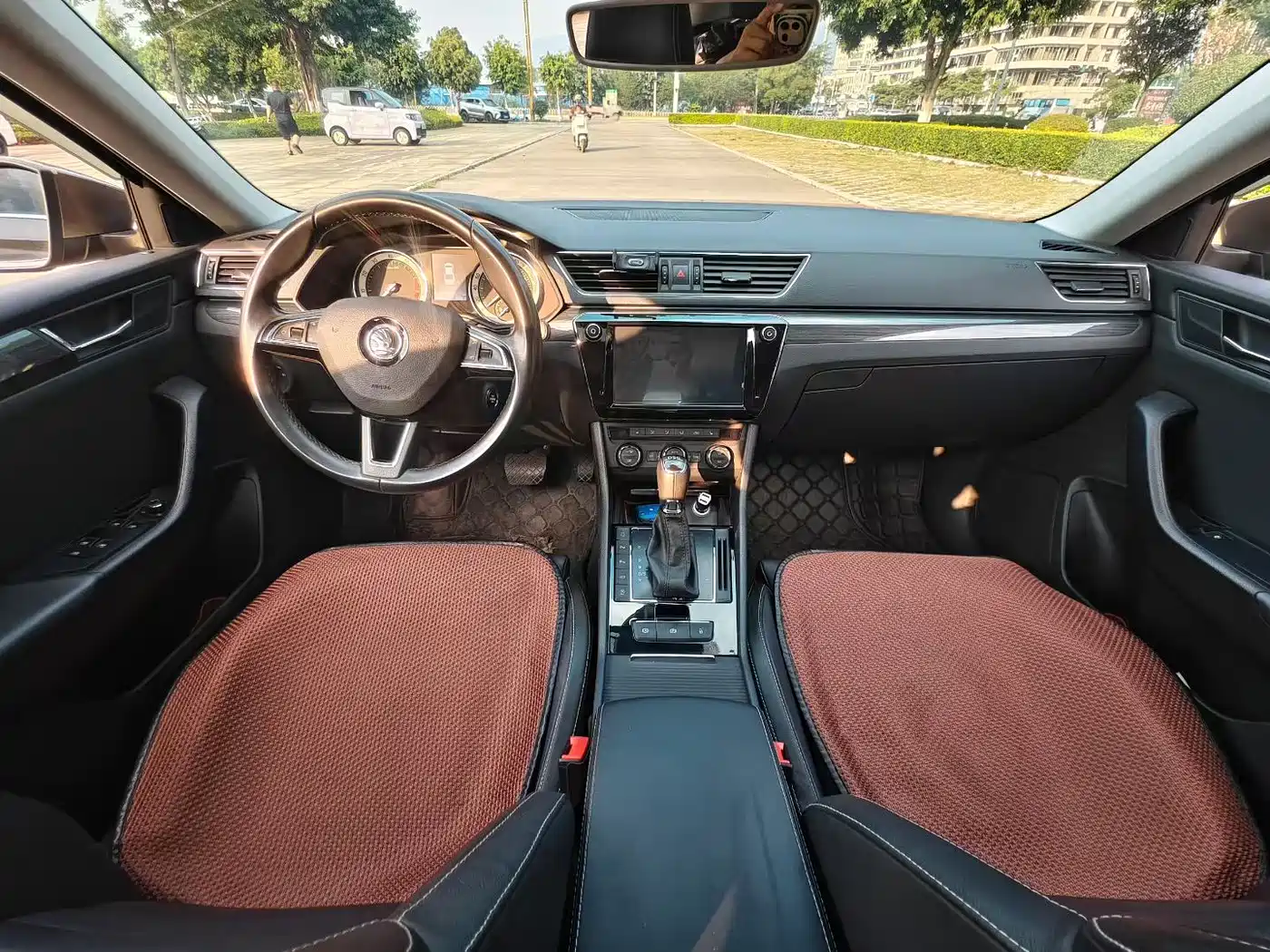 Škoda Superb 2018 TSI330 DSG Luxury Edition China V фото 5