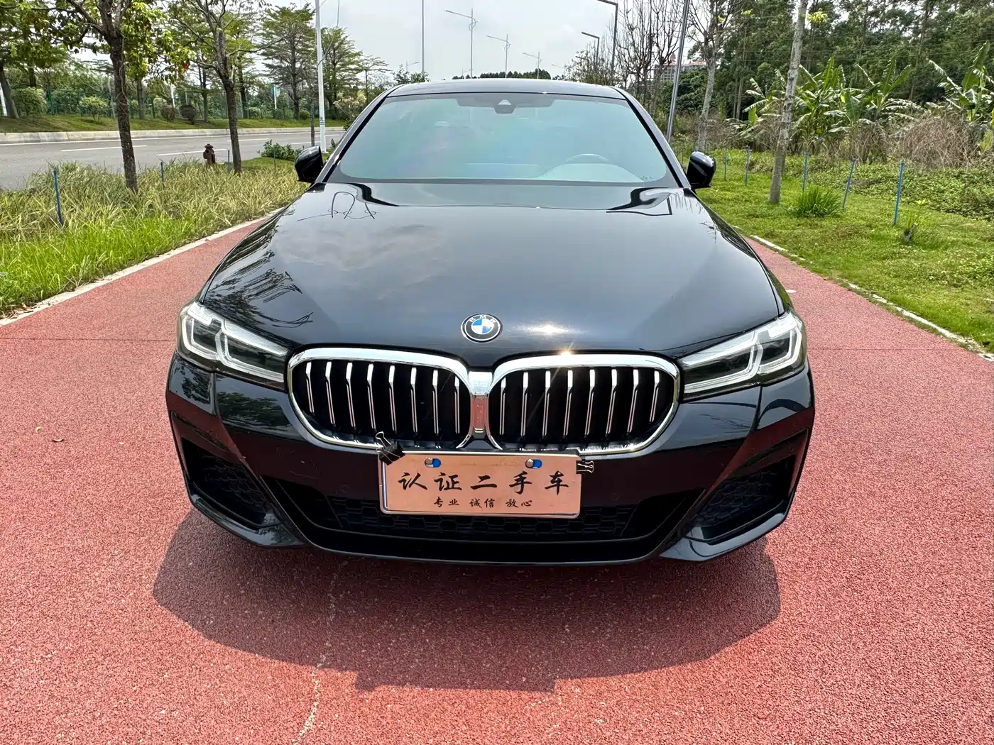 BMW 5 Series 2023 530Li Leading M Sport Package фото 2