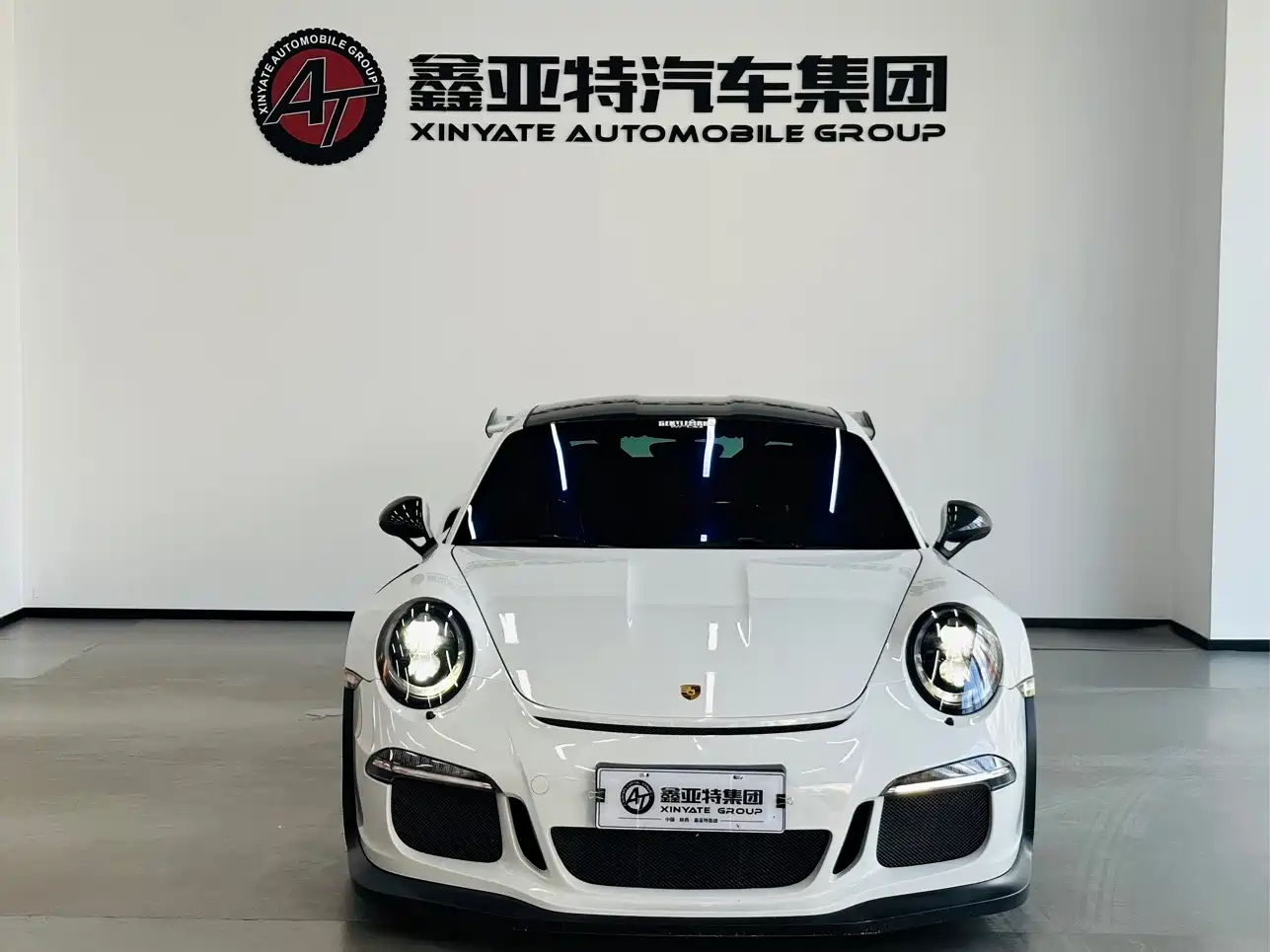 Фото 2 - Porsche 911