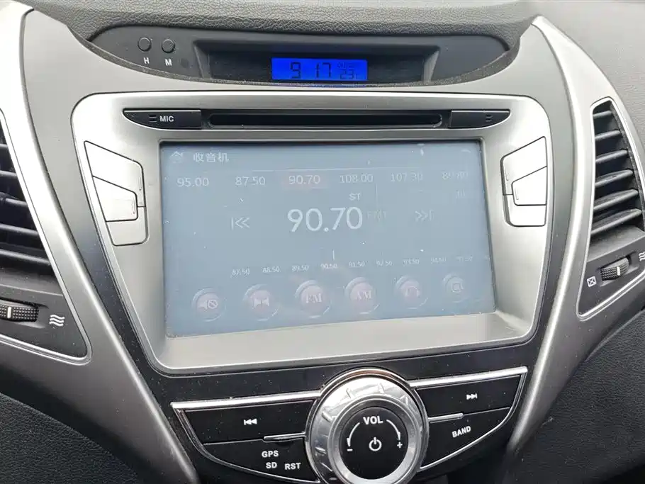 Hyundai Langdong 2015 1.6L Auto Trend фото 13