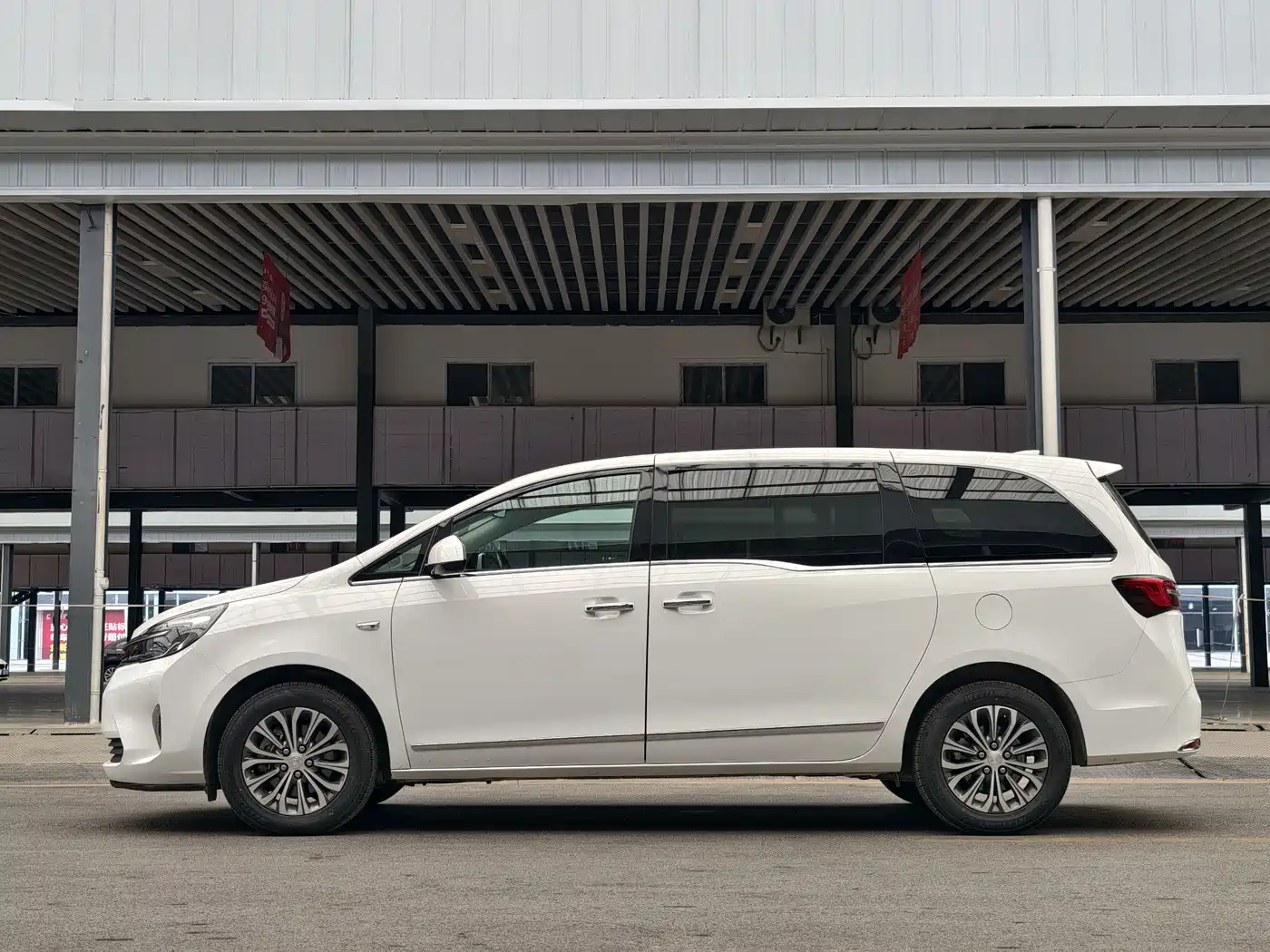 Buick GL8 2021 Land Business Class 652T Luxury фото 24