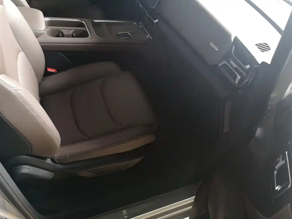 Wuling Motors Xingguang 730 New Energy 2025 2025 Model Plug-in Hybrid Base Version
