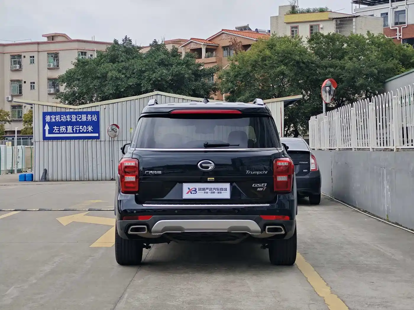 GAC Trumpchi Trumpchi GS8 2017 320T 2WD Luxury Smart Connect (7-seater) фото 4