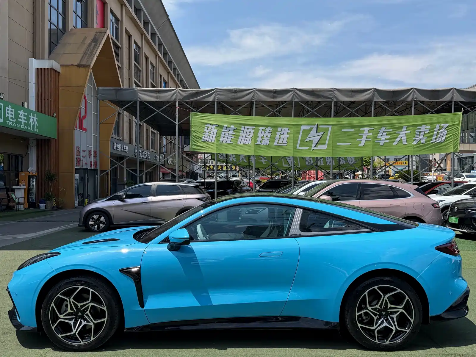 Photo 3 - Nezha Auto Nezha GT