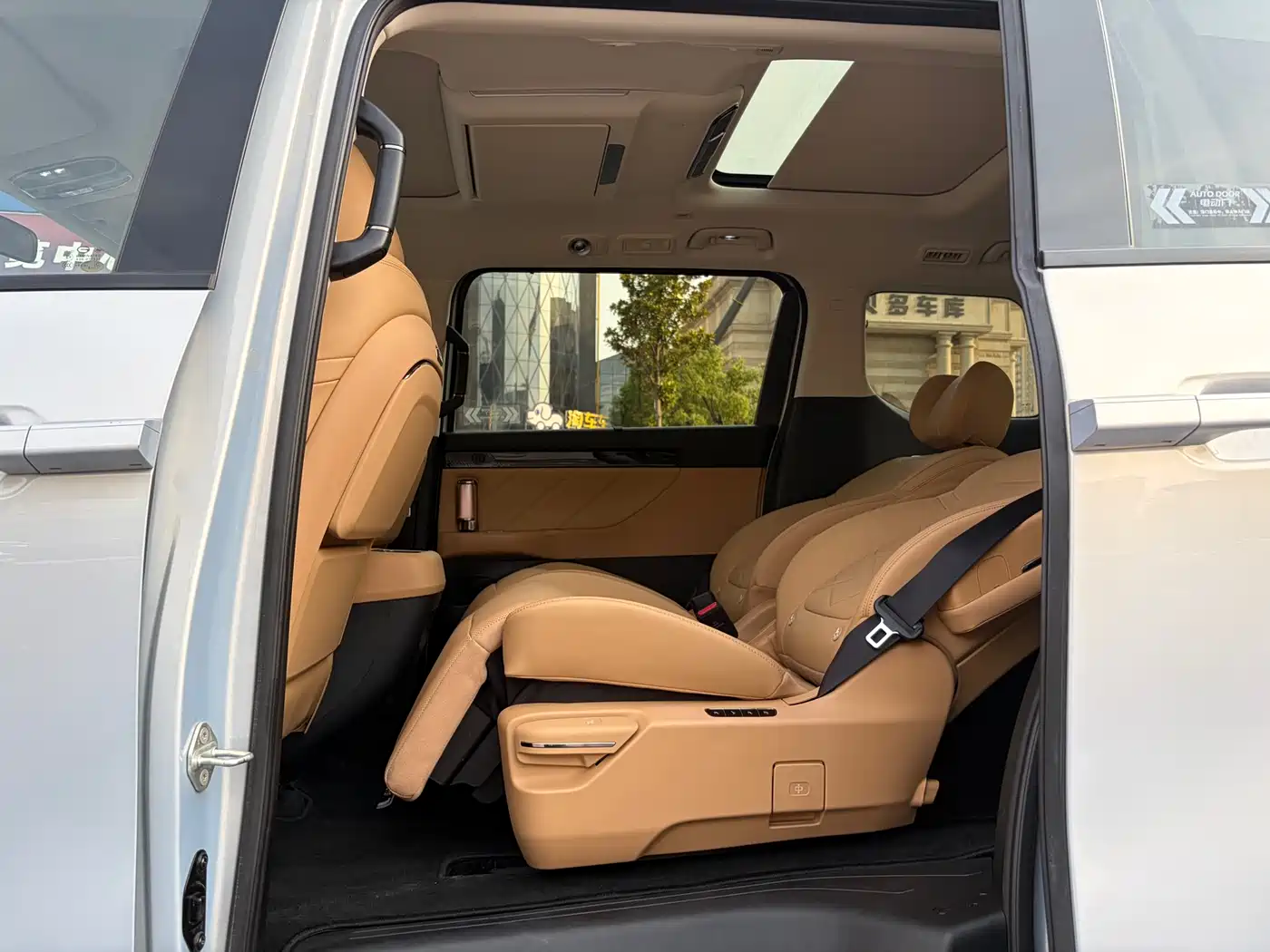 GAC Trumpchi Trumpchi E8 NEV 2024 Model 150km MAX+ фото 7