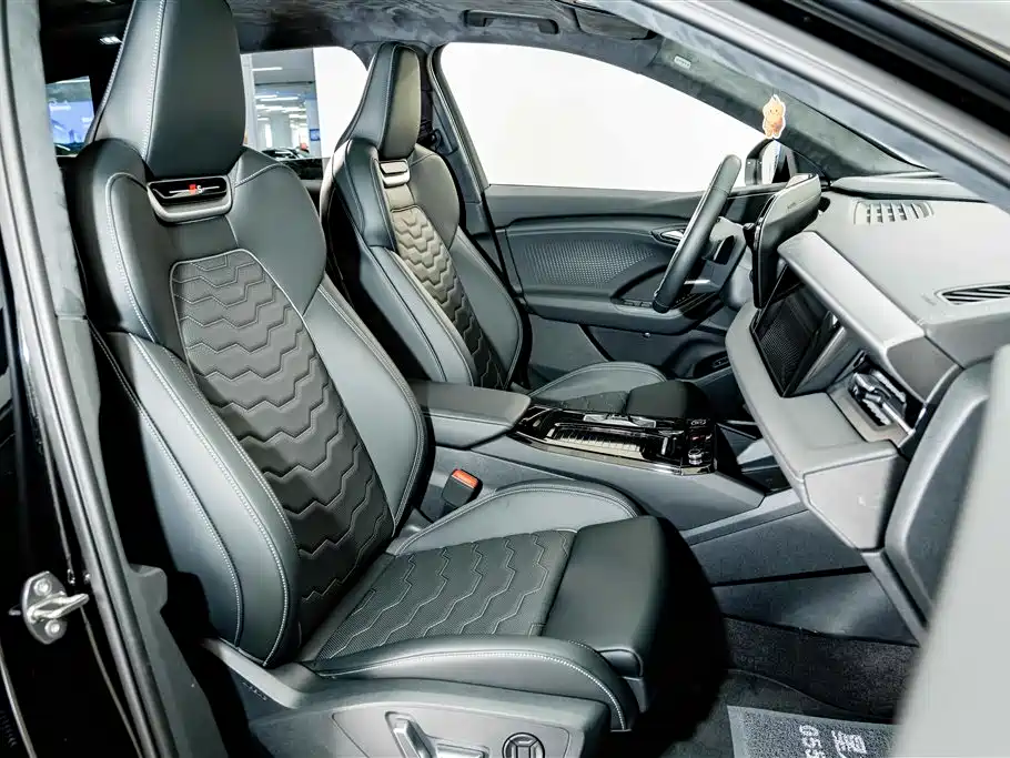 Audi Q6L e-tron 2025 2025 Model Pioneer Edition