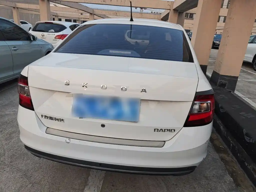Škoda Rapid 2019 1.5L Automatic Comfort Version China VI фото 6