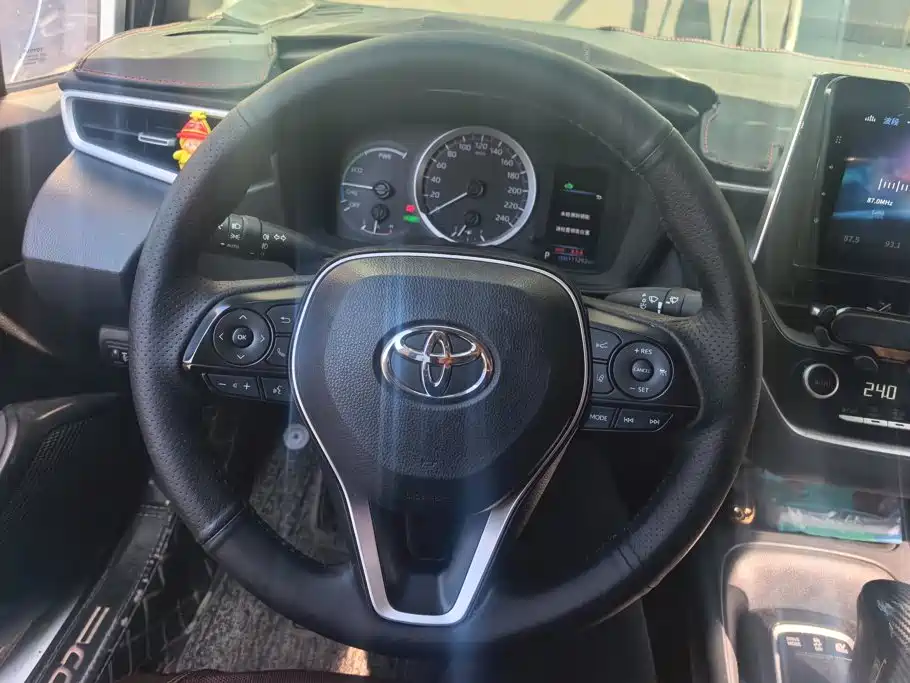Photo 15 - Toyota Corolla