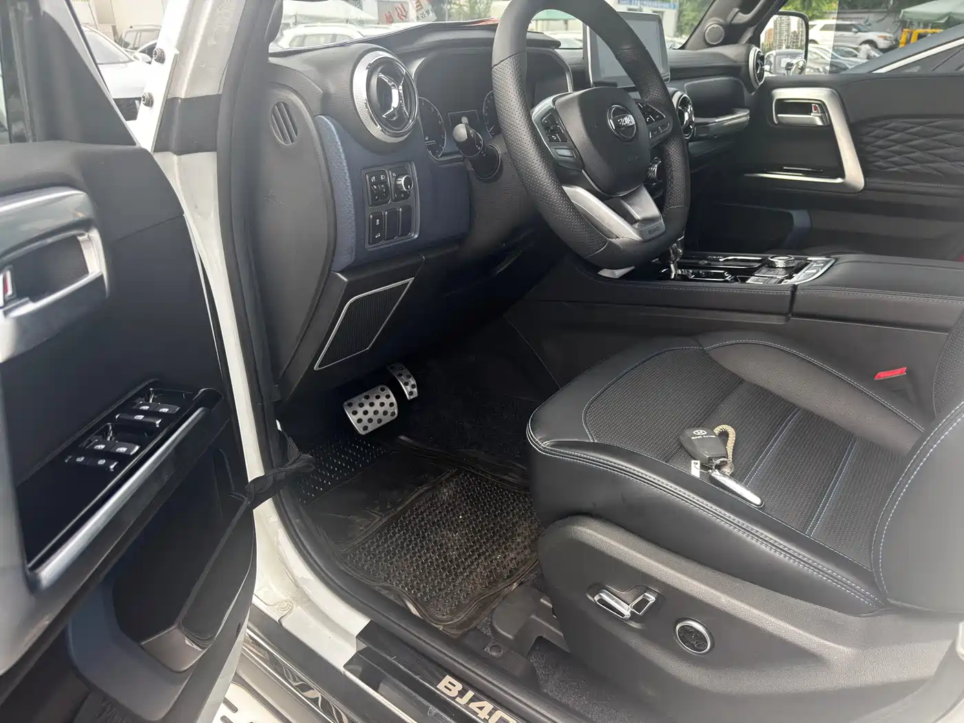BAIC ORV Beijing Offroad BJ40 2018 PLUS 2.0T Auto 4WD Urban Hunter Edition фото 5