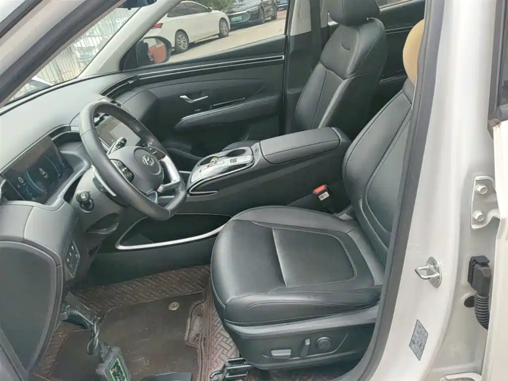 Hyundai Tucson 2022 Tucson L 1.5T DCT LUX Premium N Line фото 15