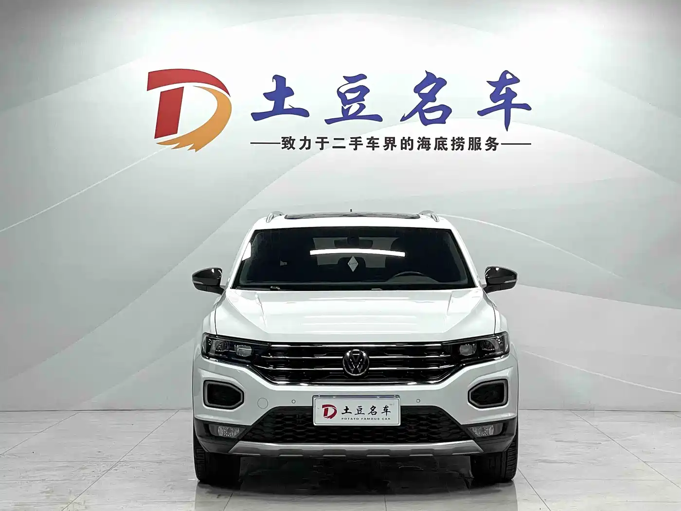 Volkswagen T-ROC 2021 Facelift 280TSI DSG 4WD Luxury Smart Connect Edition фото 2