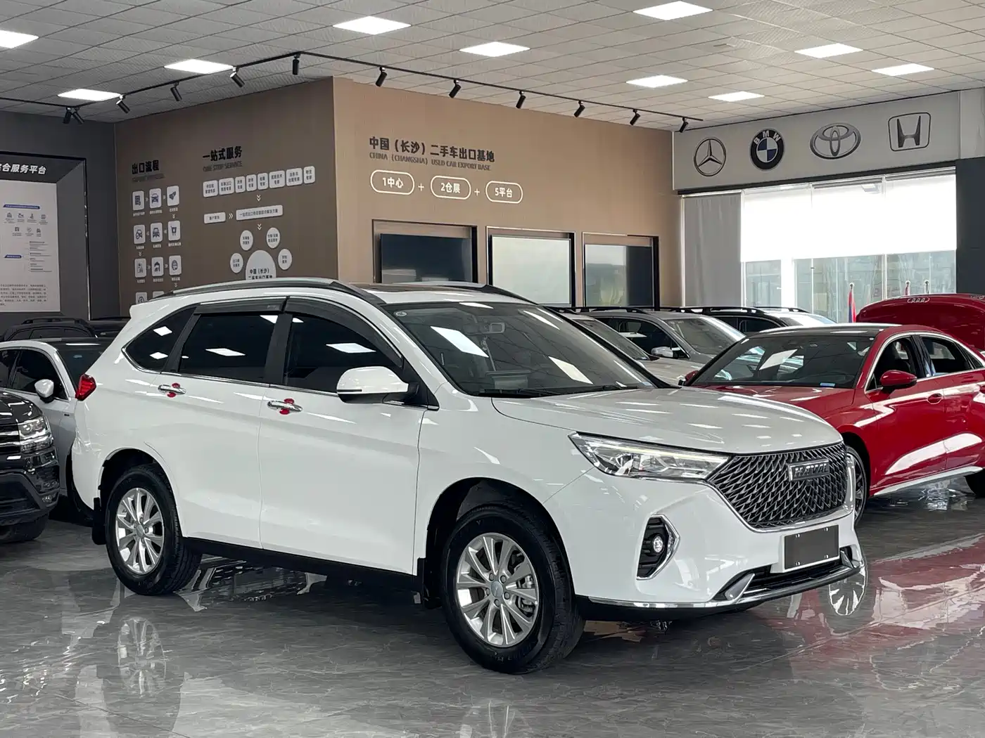 Haval M6 2023 PLUS 1.5T DCT Luxury Smart Connect фото 3