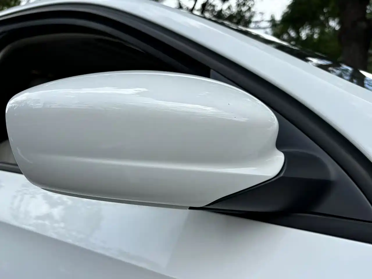 Škoda Rapid 2016 1.6L Manual Pioneer Edition фото 26