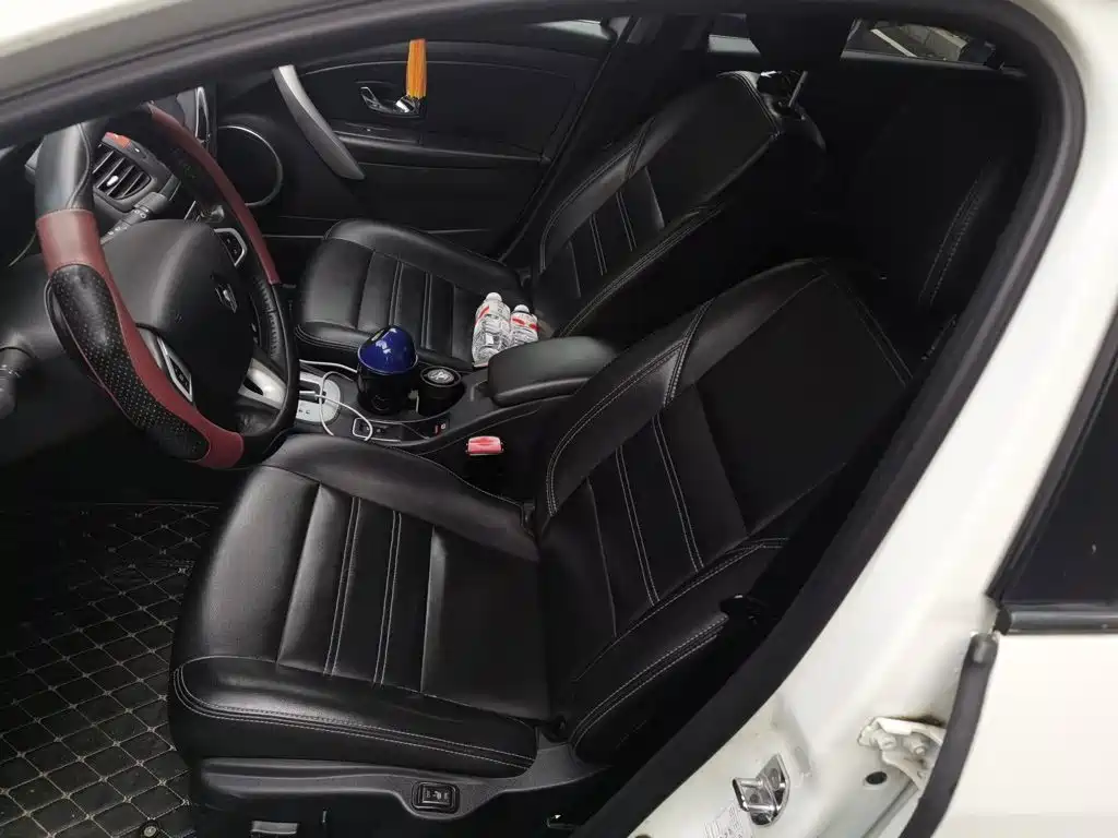 Фото 8 - Renault Fluence