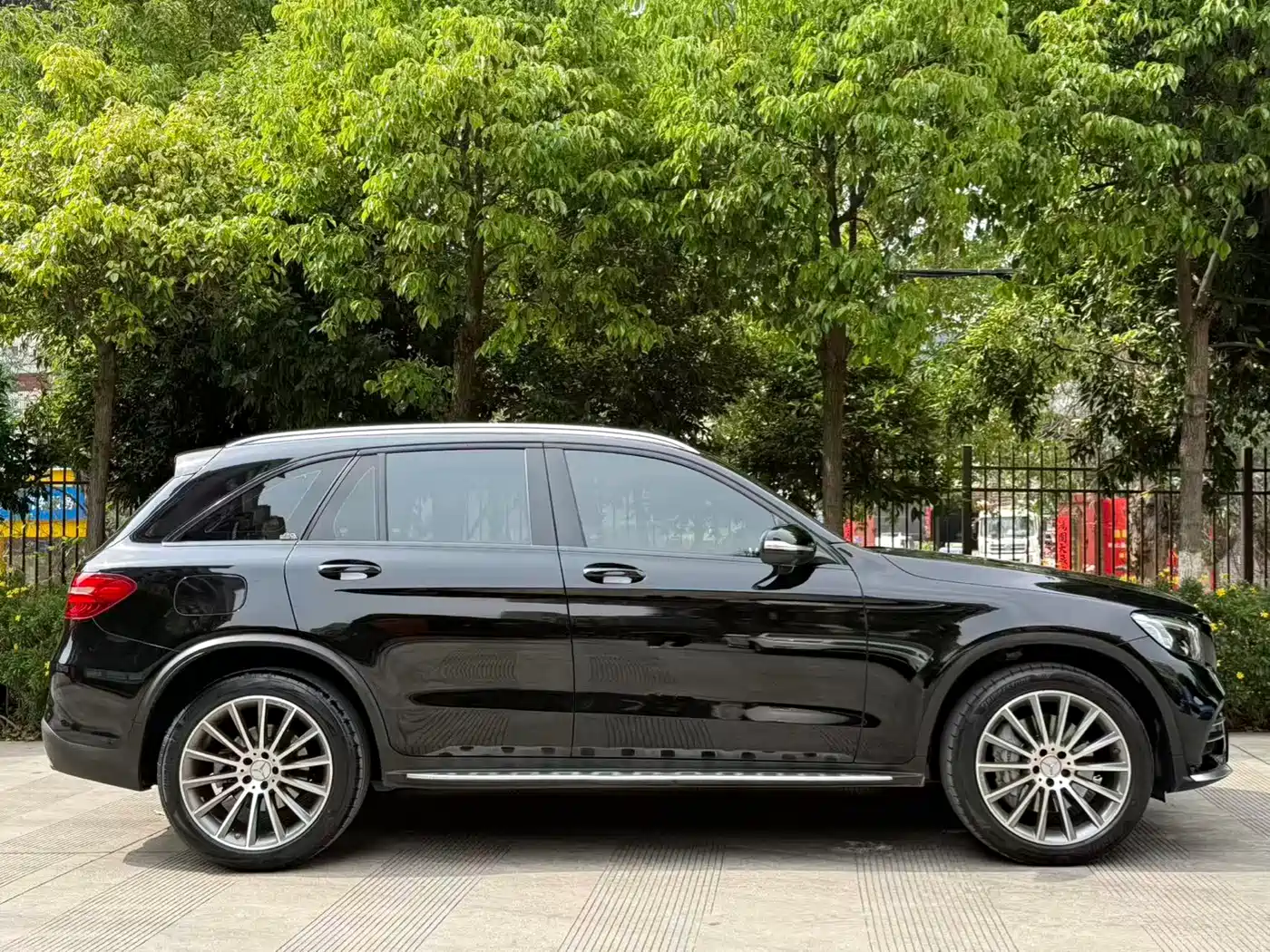 Mercedes-Benz GLC AMG 2017 AMG GLC 43 4MATIC фото 18