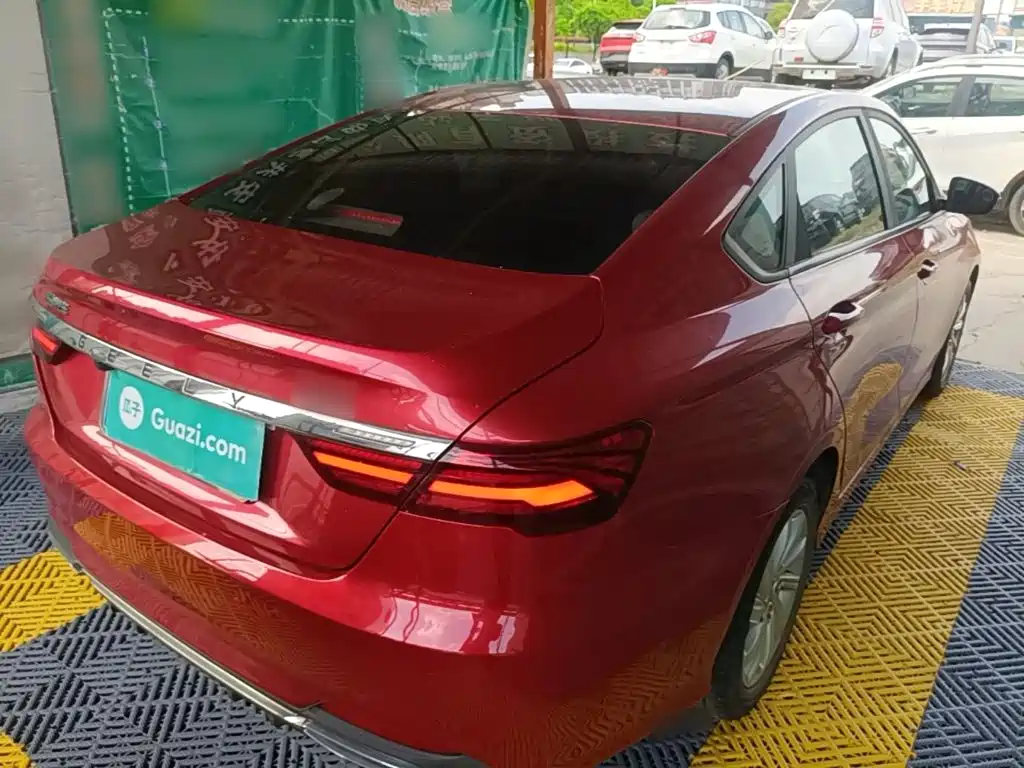 Фото 7 - Geely Binrui