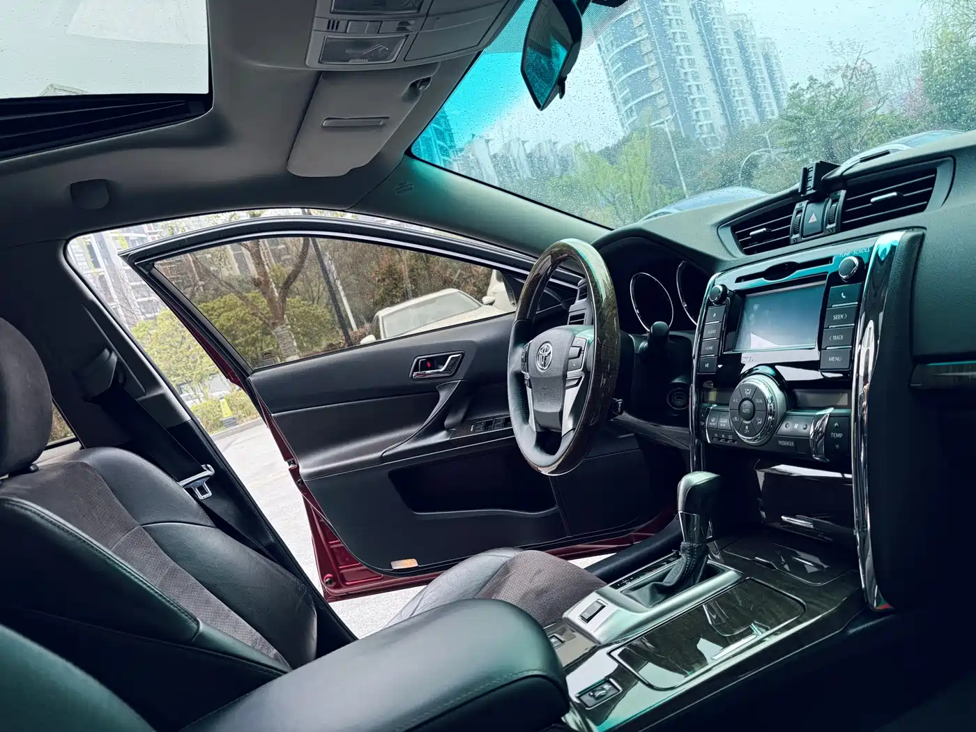 Toyota Reiz 2013 2.5V Premium Edition фото 13