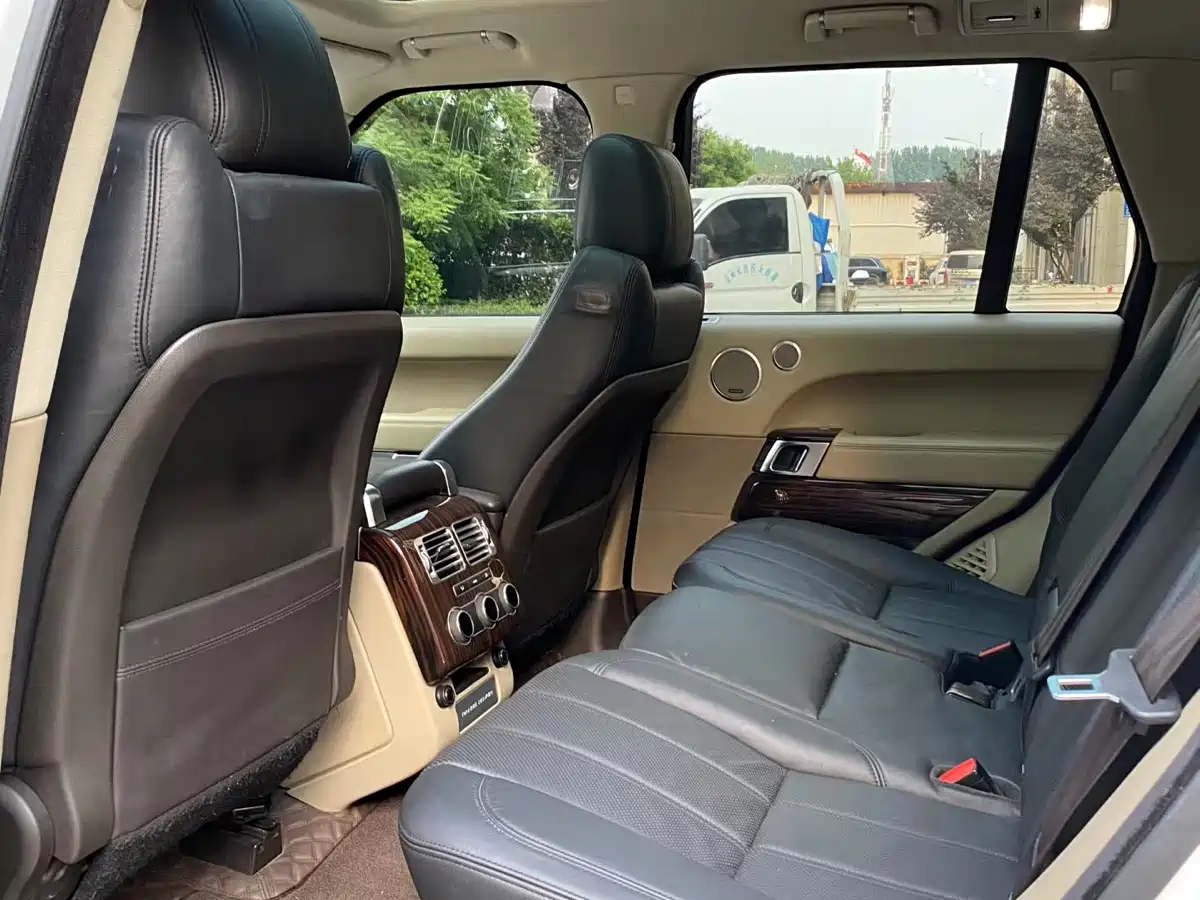 Land Rover Range Rover 2017 3.0 SC V6 Vogue фото 8