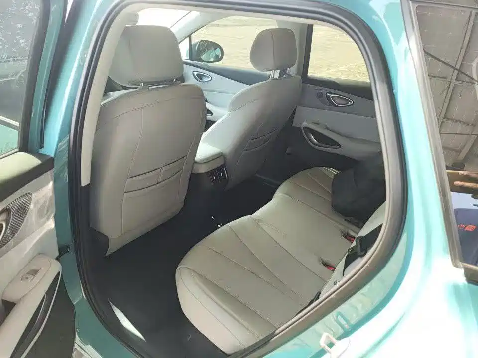 Photo 6 - BYD Hai Shi 05 EV