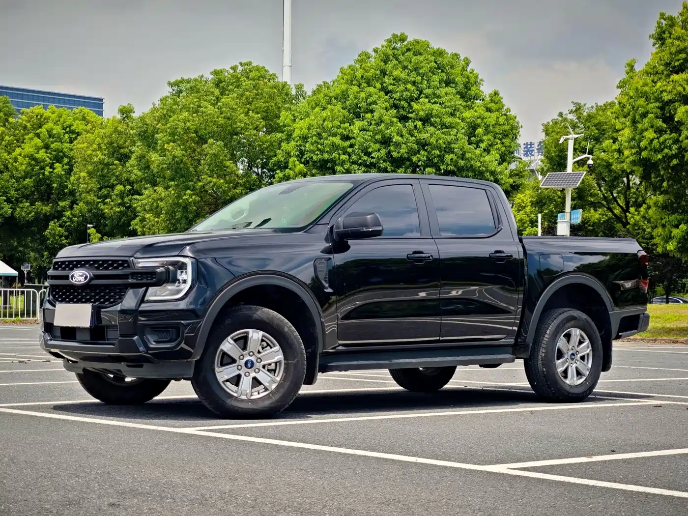 Ford Ranger 2024 2023 Mountain Forest 4WD Automatic (Petrol)