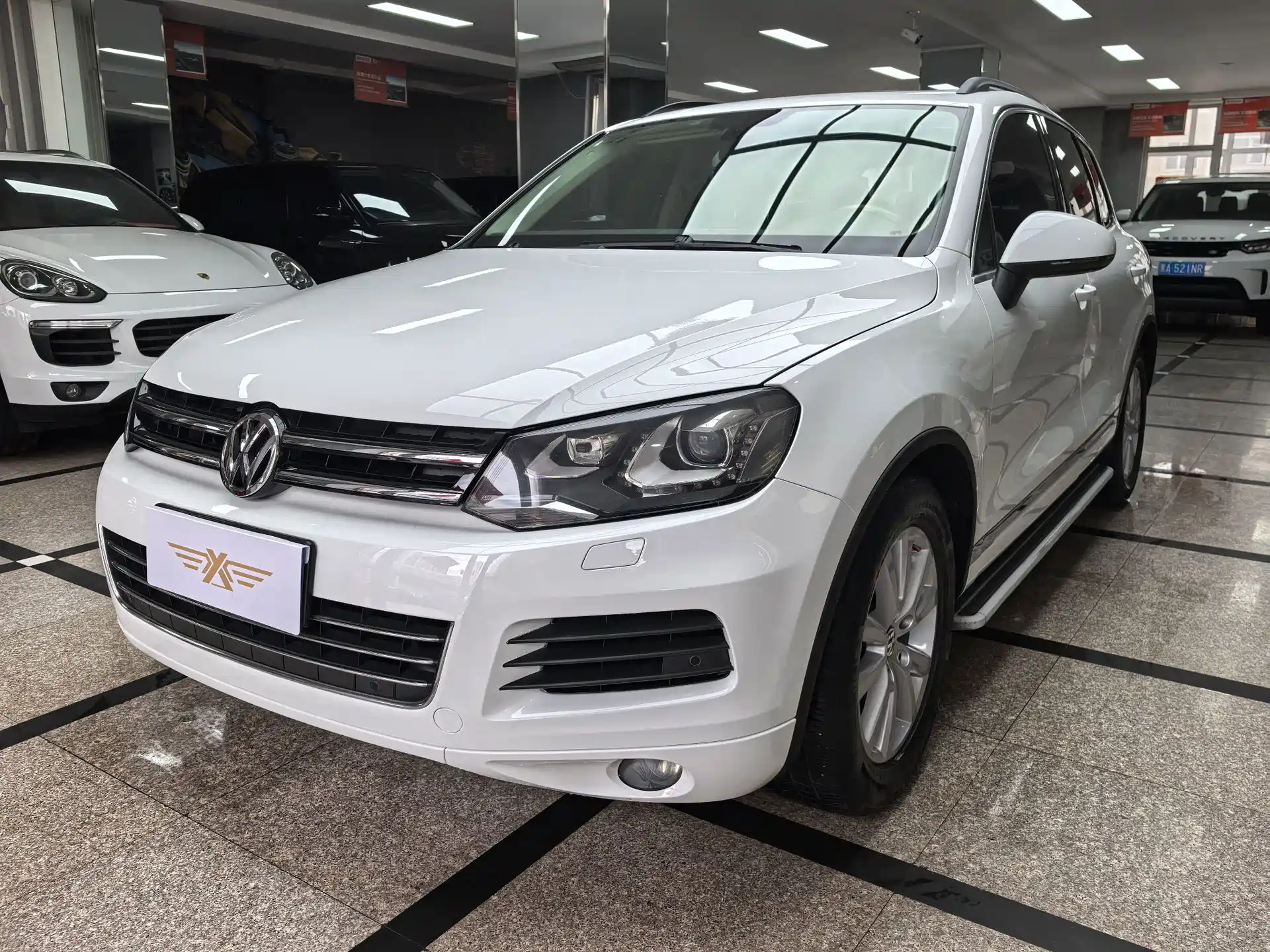 Фото 1 - Volkswagen Touareg