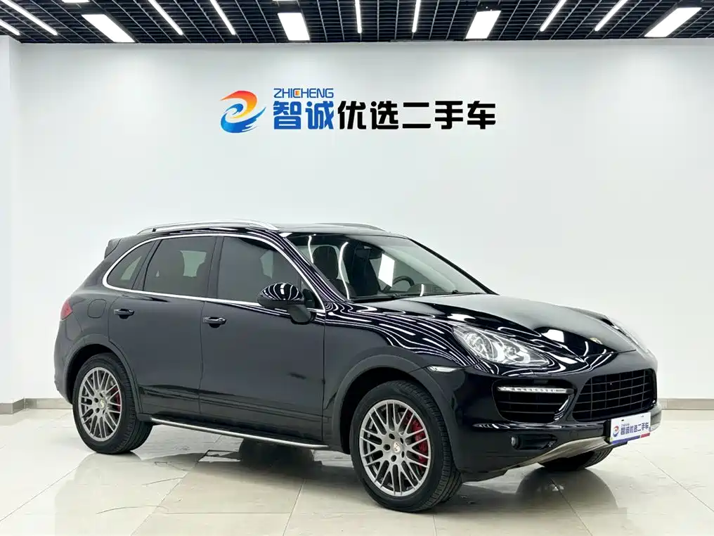 Porsche Cayenne 2011 Cayenne Turbo 4.8T фото 3