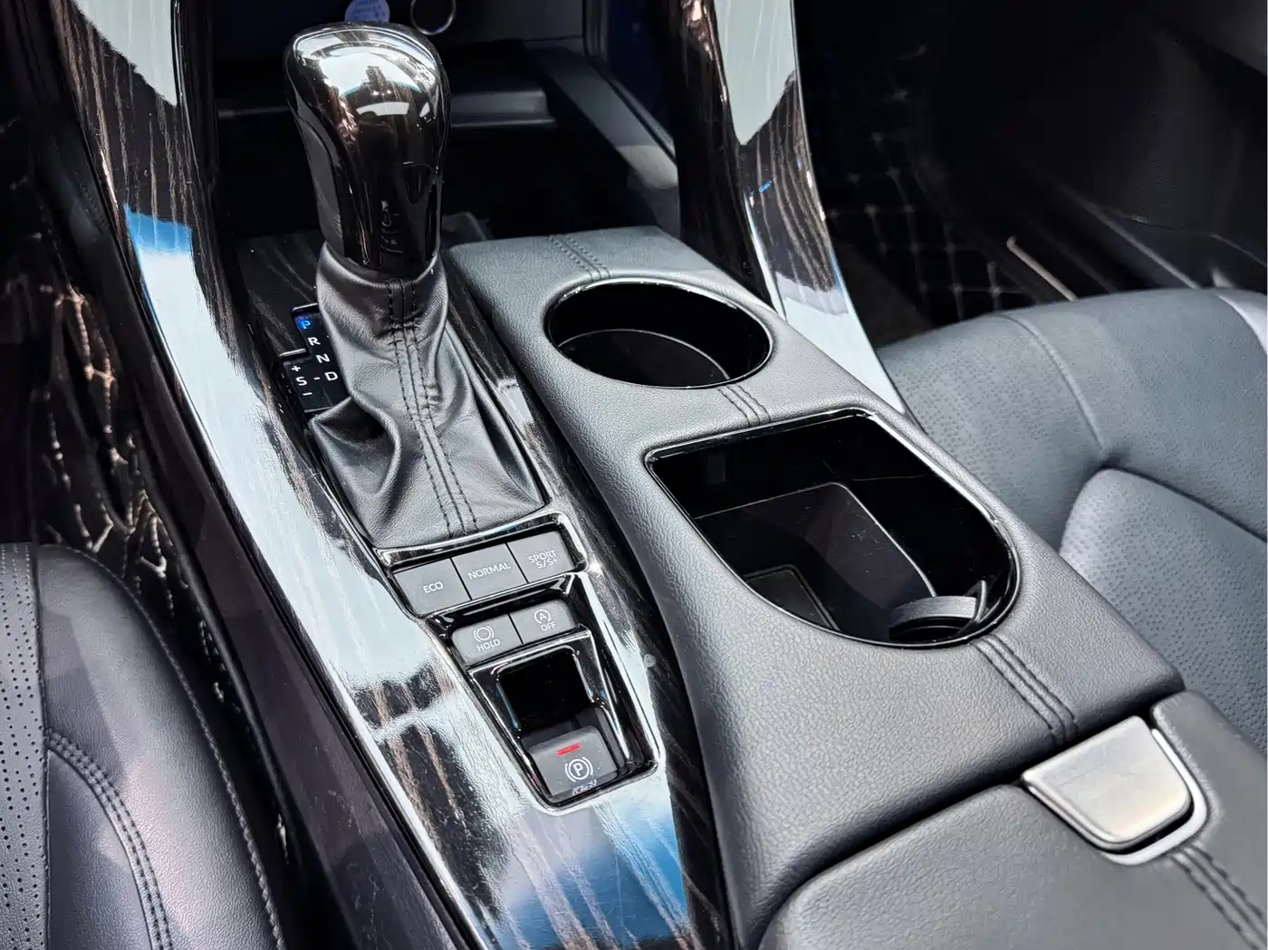 Toyota Avalon 2021 2.5L Luxury Edition фото 22