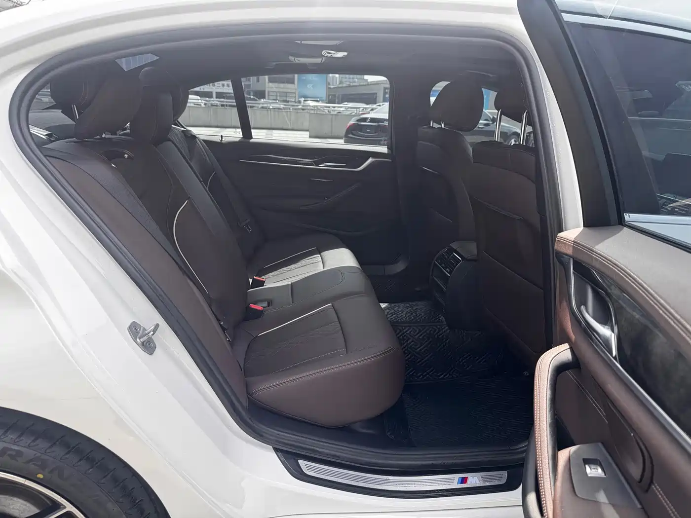 BMW 5 Series 2022 525Li Luxury Package фото 13