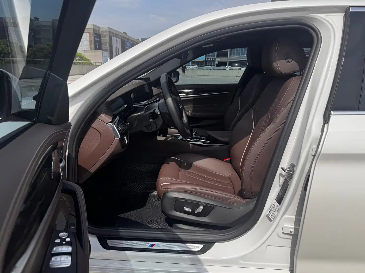 BMW 5 Series 2022 525Li Luxury Package фото 9