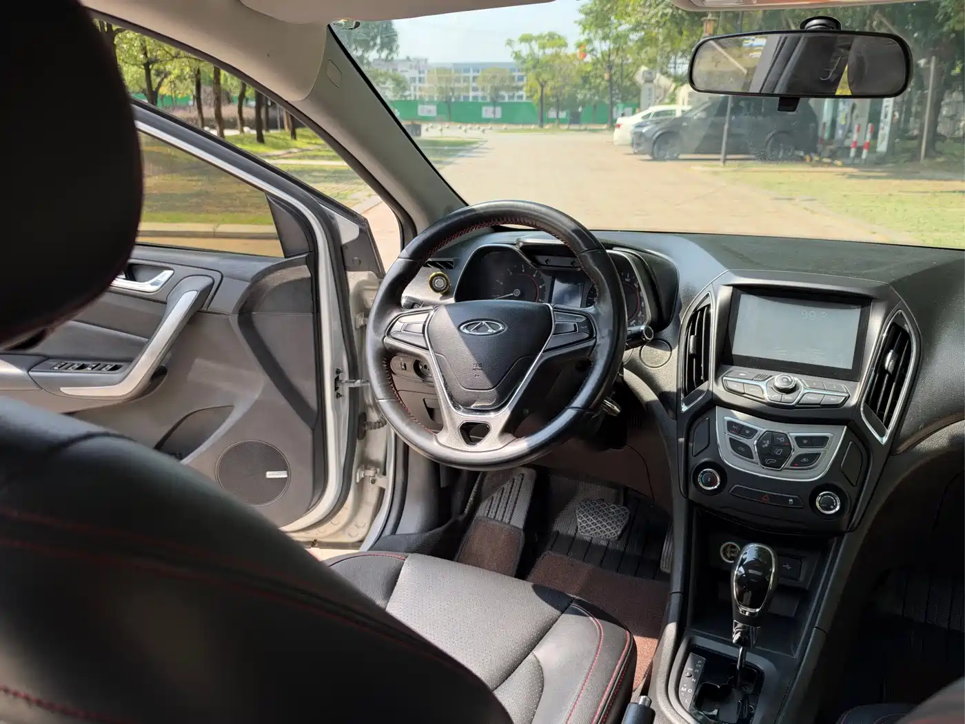 Chery Arrizo 5 2016 2016 1.5L CVT Sharp Leader