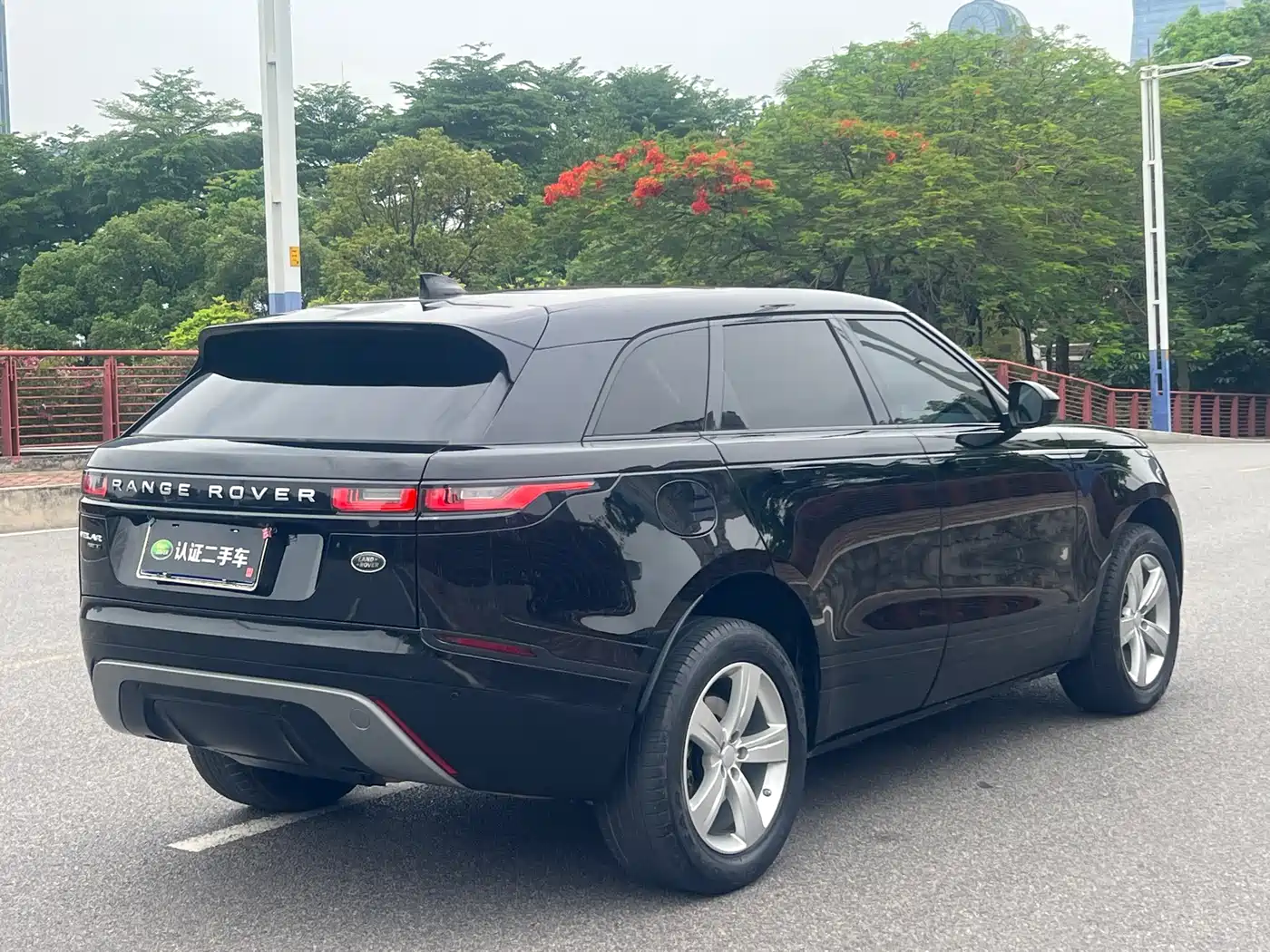 Land Rover Range Rover Velar 2017 P380 R-DYNAMIC S фото 7