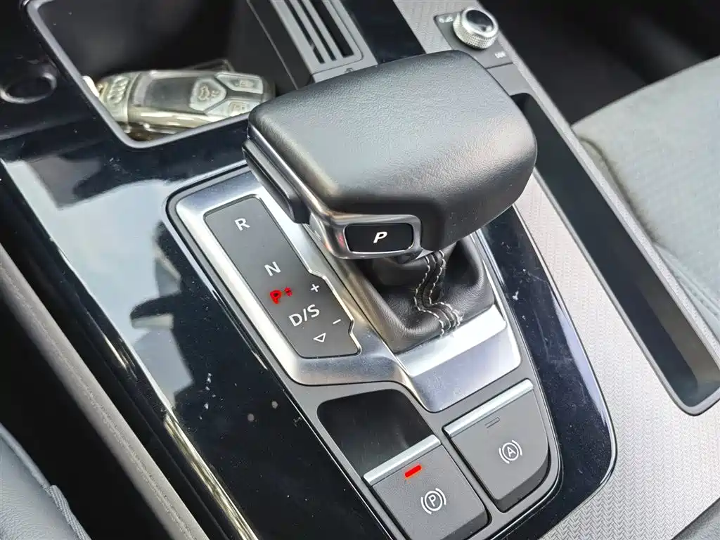 Audi Q5L Sportback 2022 45 TFSI Luxury фото 13