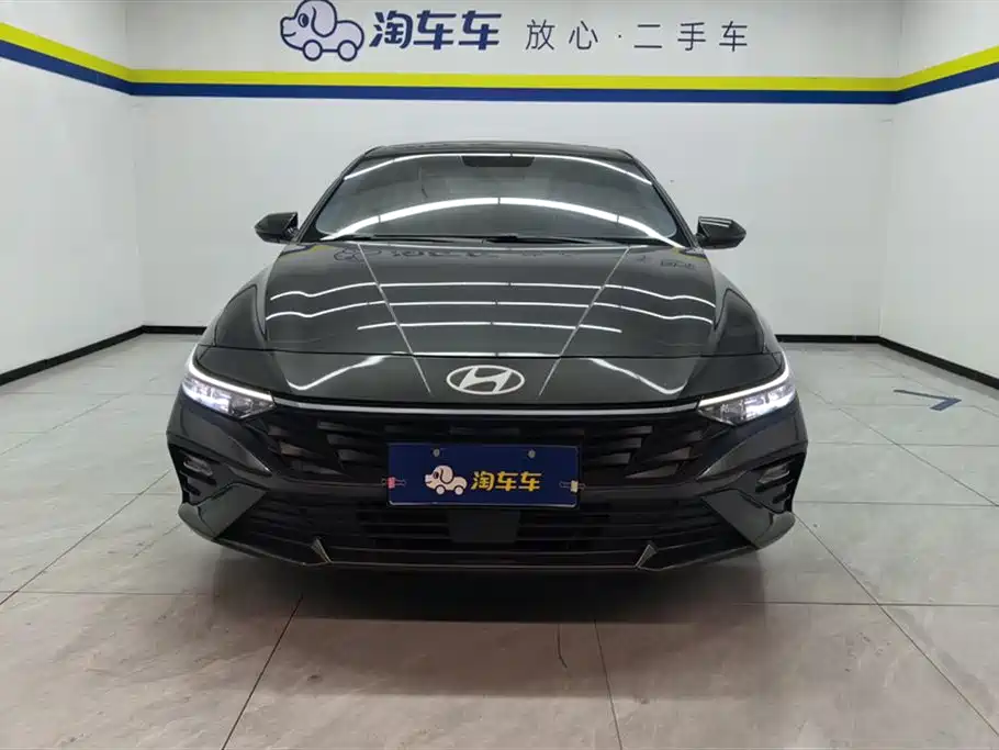 Hyundai Elantra 2023 1.5L CVT GLX Elite Edition фото 2
