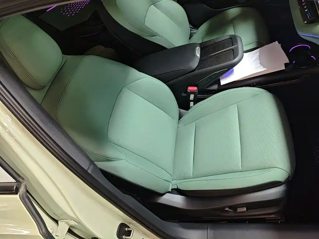 Hongqi EH7 2026 2025 690 Smart Selection Edition
