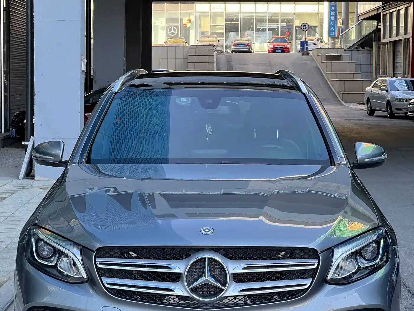 Mercedes-Benz GLC 2018 GLC 260 4MATIC Dynamic фото 5