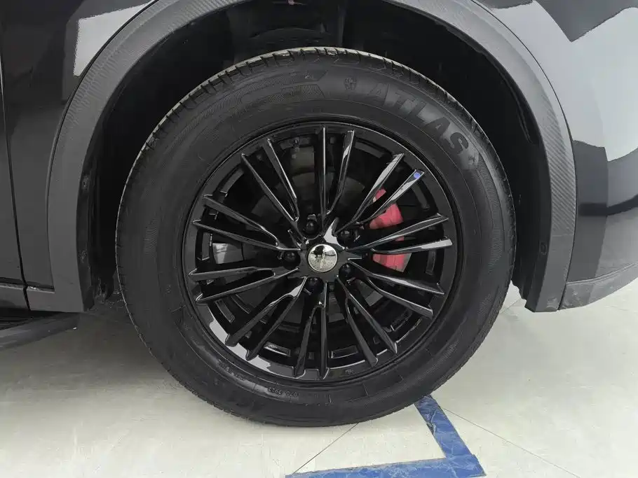 Venucia Big V 2023 2022 260T Dark Horse Edition·Idol