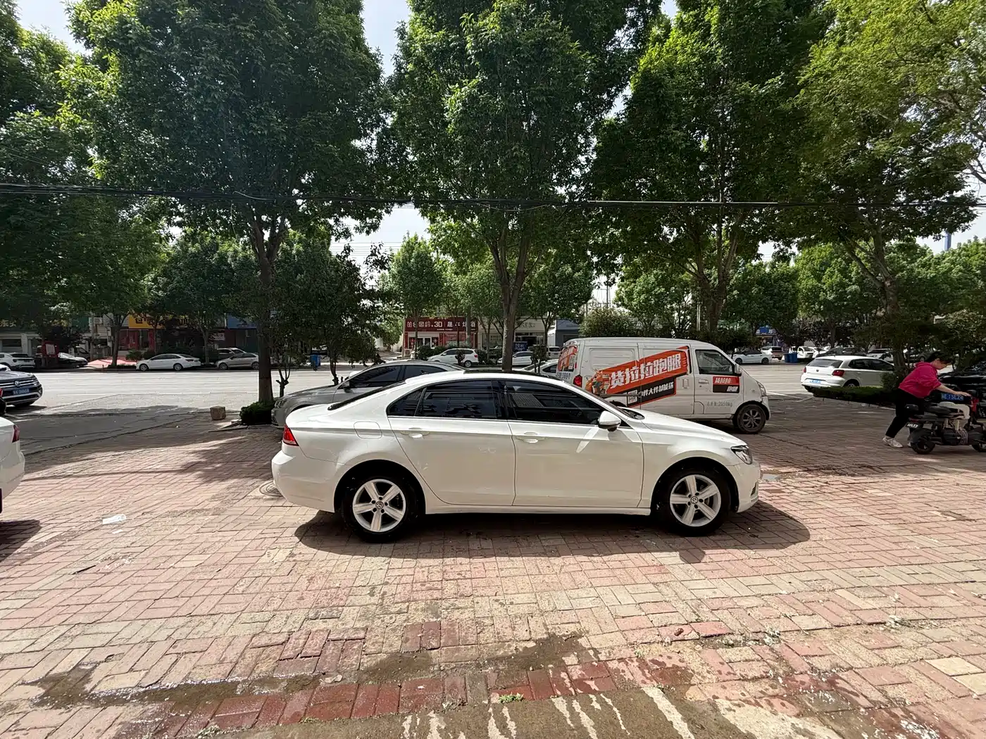 Volkswagen Lamando 2018 230TSI DSG Trend Edition фото 9