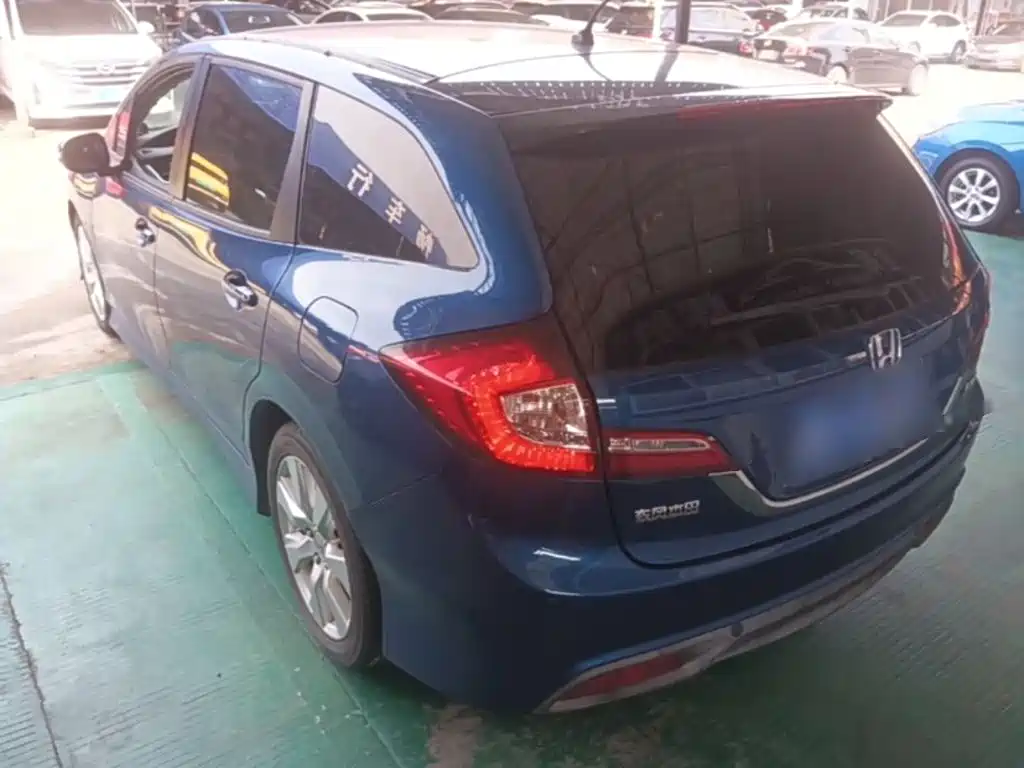 Honda Jade 2016 2016 1.8L Automatic Comfort Elite Version 5-seater