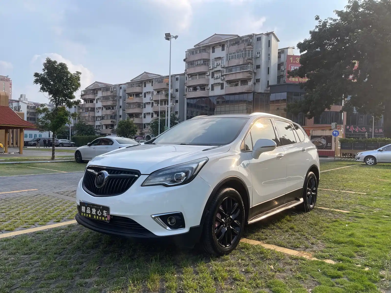 Фото 1 - Buick Envision Plus