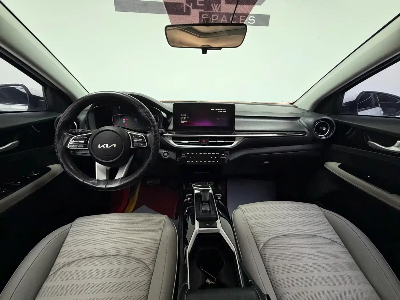 Kia K3 2023 Model 1.5L CVT Luxury Edition фото 11