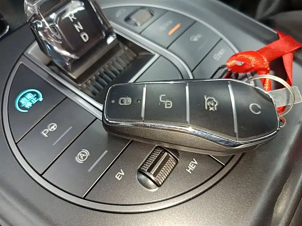 BYD Seal 05 DM-i 2025 DM-i Smart Drive Edition 75KM Premium фото 9