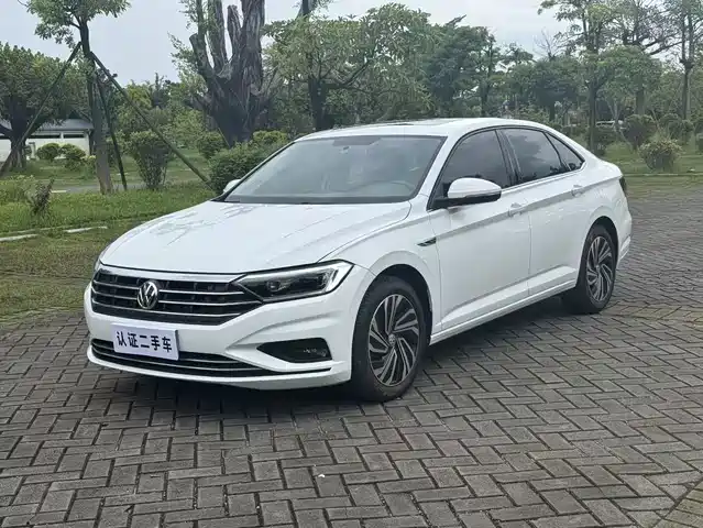 Volkswagen Sagitar 2022