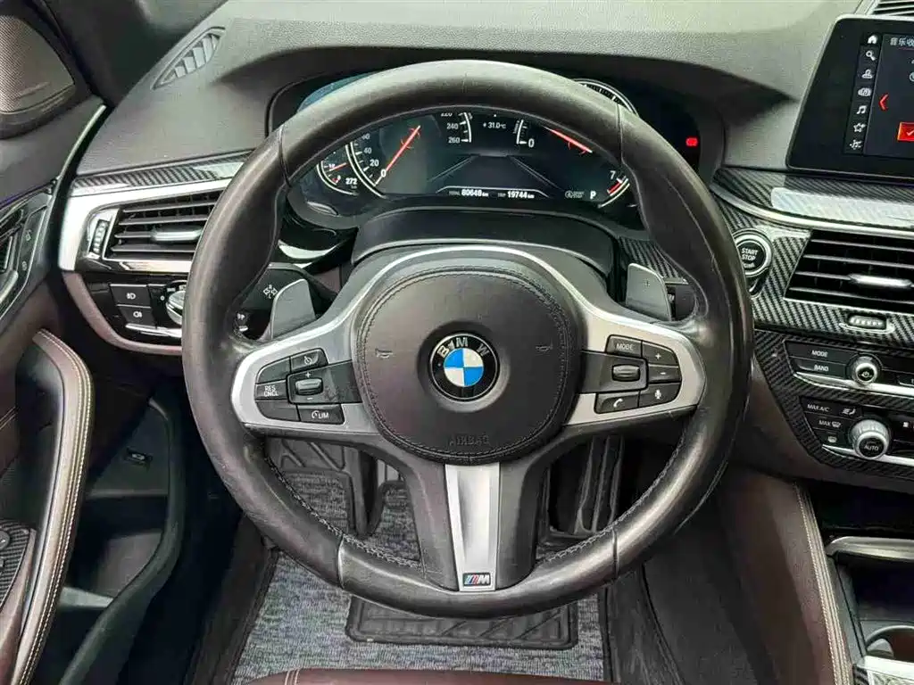 BMW 5 Series 2018 530Li Leading M Sport Package фото 6