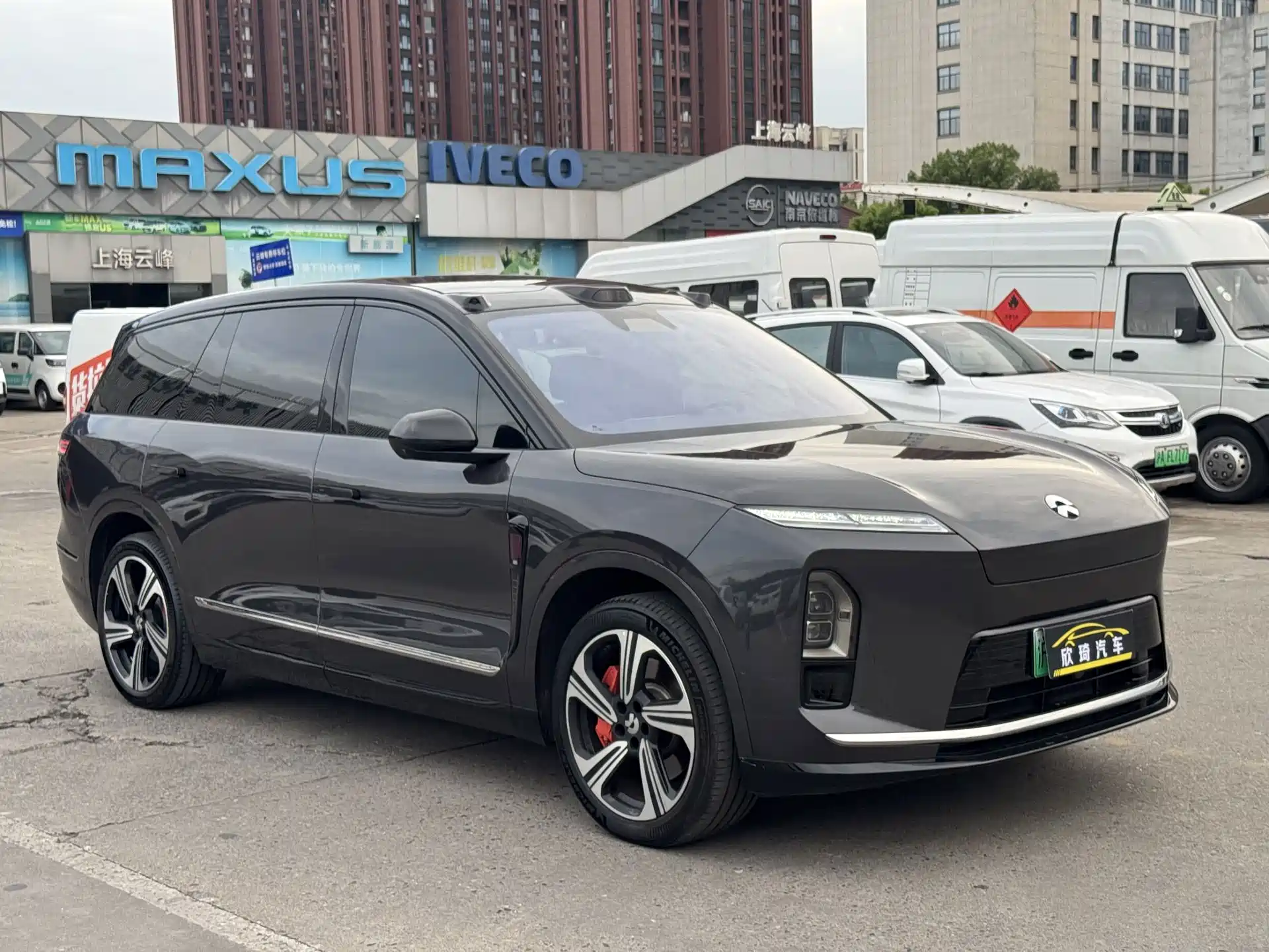 Фото 3 - NIO ES8