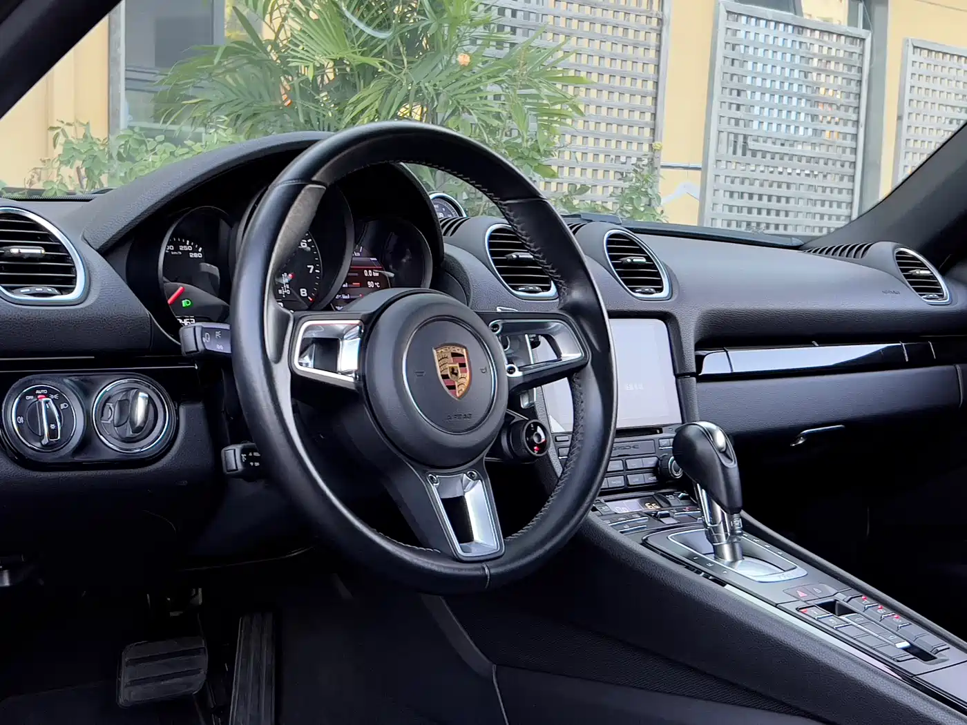 Porsche 718 2022 Boxster T 2.0T фото 7