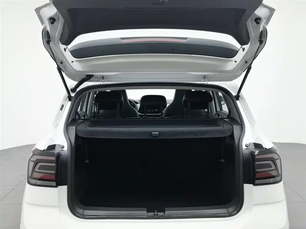 VOLKSWAGEN TU KAI