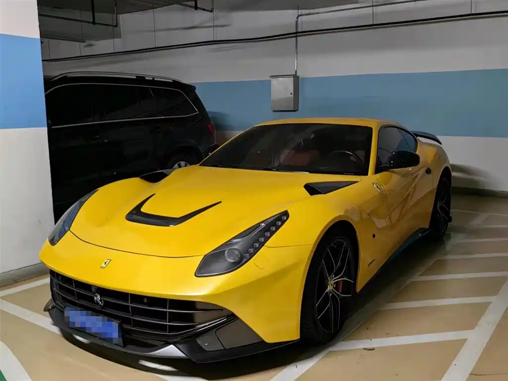 Ferrari F12berlinetta 2014 2013 6.3L Standard
