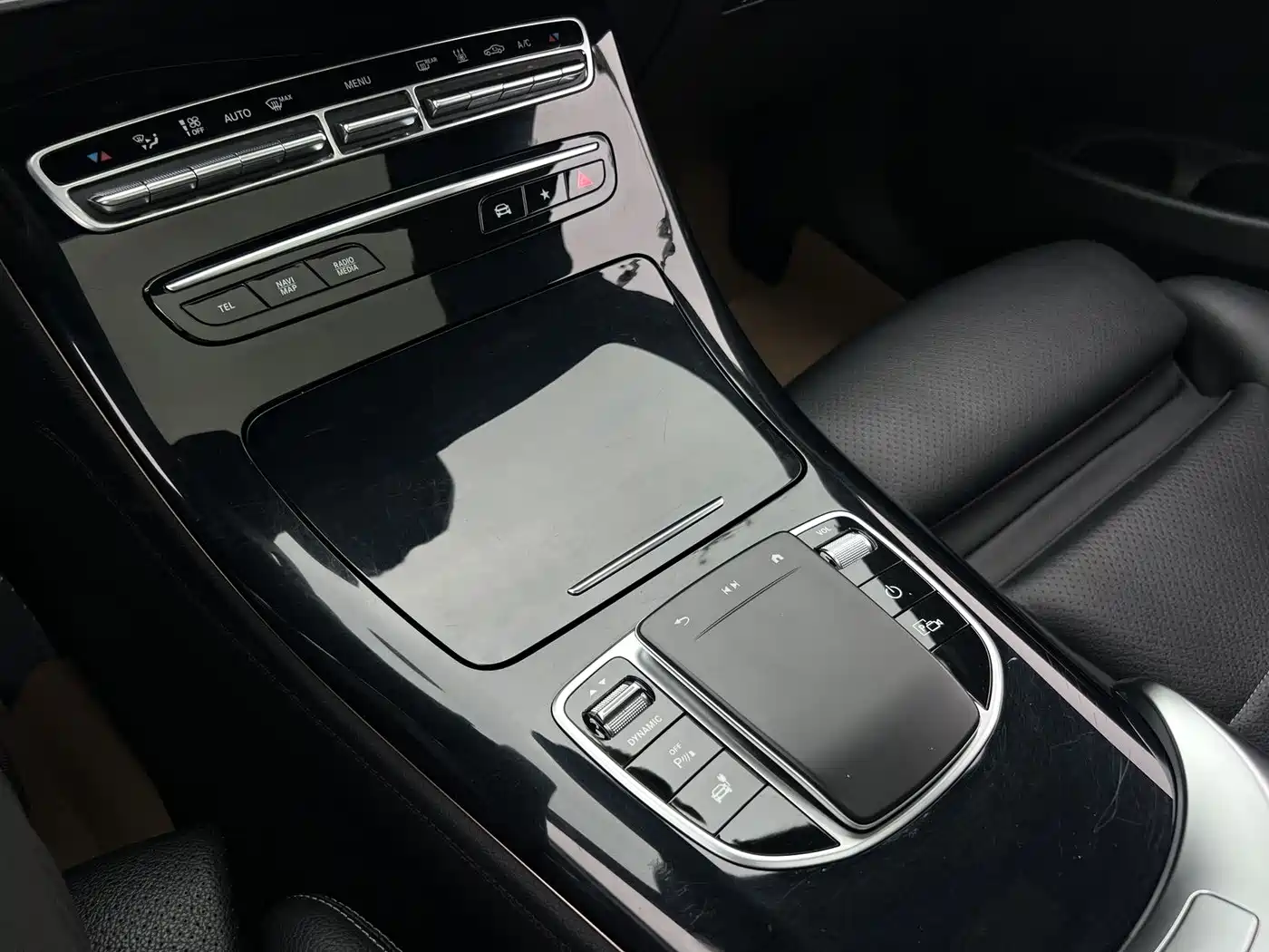 Mercedes-Benz EQC 2021 EQC 400 4MATIC фото 9